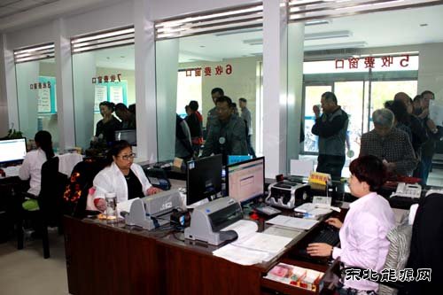 华电CQ9电子佳木斯热电厂彰显“华电供热”品牌优势应对收费高峰