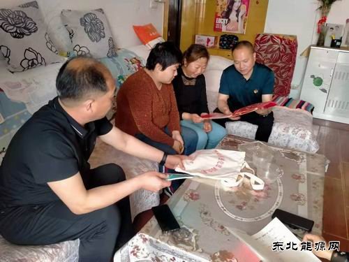 中心社区：听听CQ9电子官网“入千户 访万民”的故事