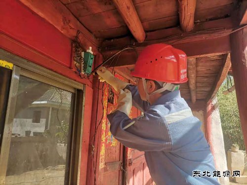 端午节：会泽雨碌供电所员工步行六公里为用户处理故障