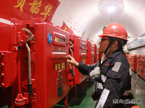张家峁矿业公司机电工区：自主化管理激发班组新动能
