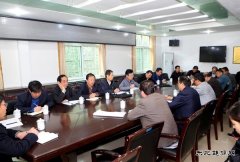 铜川矿业公司常务副总经理、安监局长刘水利深入下石节矿检查指导