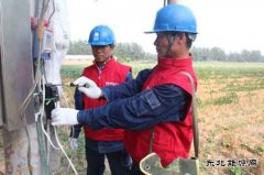 太康县供电公司：党员服务队助民抗旱