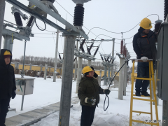 兴凯湖电业局：消除辽源变电所开关漏气故障隐患