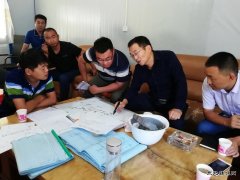 中铁21局四公司：副总经理、总工程师吕俊团检查兴泉铁路隧道现场