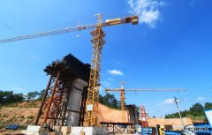 中铁二十一局：兴泉铁路兴宁4标宁化跨泉南高速特大桥成功浇筑0号
