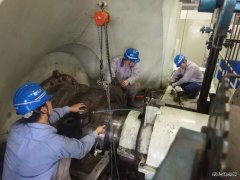 检修师傅的“和面”绝活