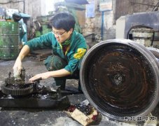 月亮田矿生产公司设备清洗、保安全