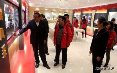 团省委网络主题宣传活动记者团深入下石节矿采风