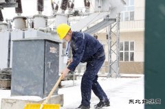 佳木斯供电公司：应对风雪保供电