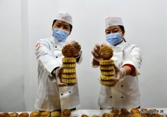 牡丹江水电总厂：为生产一线职工真情制作中秋节月饼