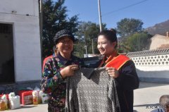 凉城供电分局：节前开展扶贫慰问活动