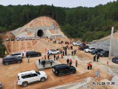 中铁二十一局：兴泉铁路四标项目部举办隧道车站防护工程观摩会