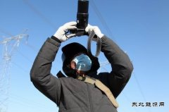 吴长富：37年徒步万里,初心不改守光明