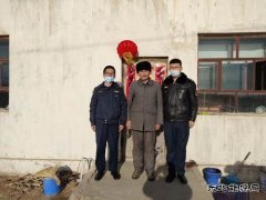 富蕴执法大队开展“民族团结一家亲”暨“迎新春、送春联”活动