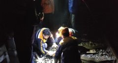 蒲白铁运公司：雨中的天窗点作业