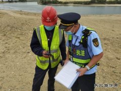 阿勒泰执法支队哈巴河执法大队：党员干部服务“疫”线