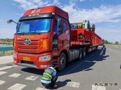 北屯执法大队做好大件运输核查、保障公路安全畅通