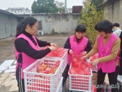 淮北双龙公司：水果礼包 “苹”安真“橙”守护矿工