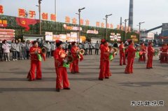 潞安焦化：春回大地暖意浓 社火表演闹元宵