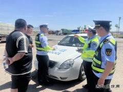 阿勒泰执法支队富蕴执法大队：联合出击，严厉打击超限超载违法行