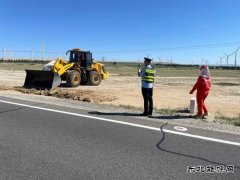 哈巴河执法大队：聚力路域环境整治，打造“畅美”通行环境