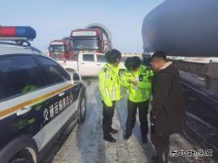 富蕴执法大队：主动高效服务 全力做好大件运输通行保障