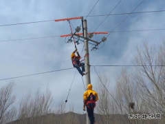 国网巴林左旗供电：带电作业助力高标准农田建设跑出“加速度”
