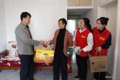 淮北双龙公司开展“礼遇劳动模范”志愿服务活动