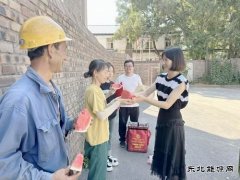 图片新闻：高温不去，清凉不断