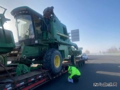 ：Ｖ捶ù蠖樱貉习汛蠹运输“核查关”筑牢公路安全“防护堤”