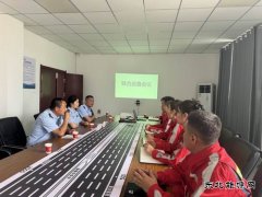 ：Ｖ捶ù蠖：执法养护强化联动，护航旅游高峰道路安全畅通