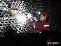 牛儿庄采矿公司：强化顶板安全管理